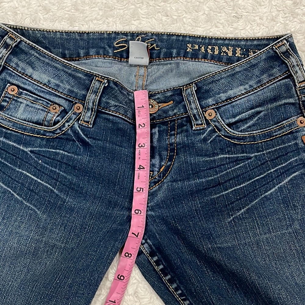Silver Pioneer Stretch Jean flip back embroidered pocket size 28. - Picture 10 of 13